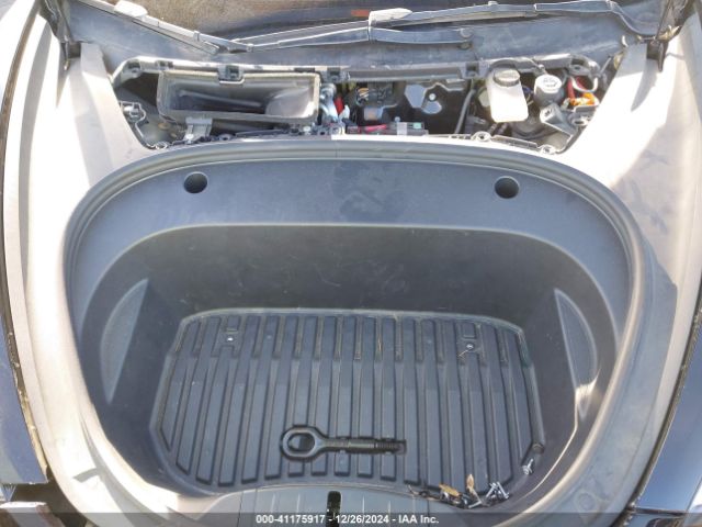 5YJ3E1EA9NF295890 Tesla Model 3 Rear-wheel Drive