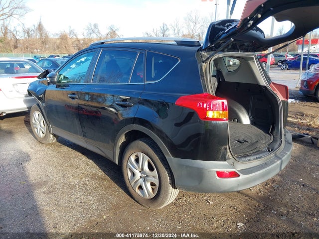 Toyota RAV4 LE 2015 2T3BFREV5FW345030 Image 3
