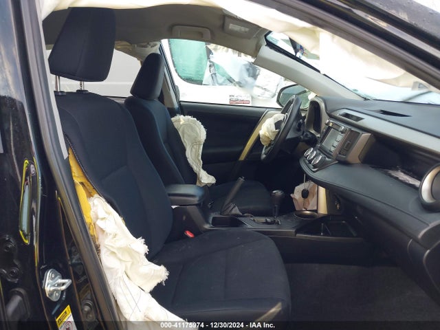Toyota RAV4 LE 2015 2T3BFREV5FW345030 Image 5