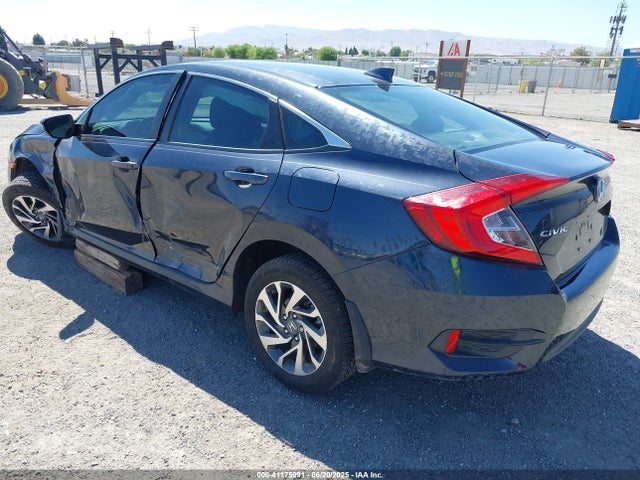 Honda CIVIC EX 2018 2HGFC2F70JH552663 Image 3