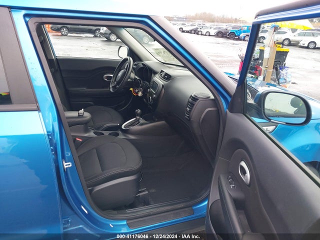 KIA SOUL + 2017 KNDJP3A5XH7430147 Image 5