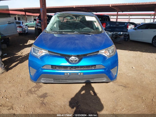 Продаж на аукціоні авто 2018 Toyota Rav4 Le, vin: JTMBFREV9JJ256357, номер лоту: 41176047