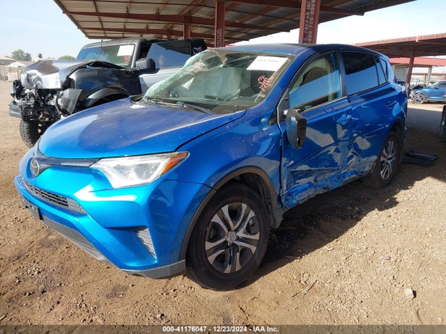 Продаж на аукціоні авто 2018 Toyota Rav4 Le, vin: JTMBFREV9JJ256357, номер лоту: 41176047