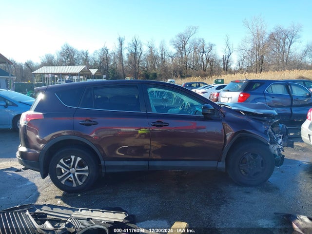 Toyota RAV4 LE 2018 2T3ZFREV1JW457959 Image 14