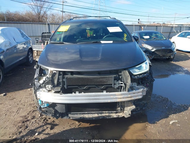 2C4RC1BG5MR560977 Chrysler Pacifica Touring L