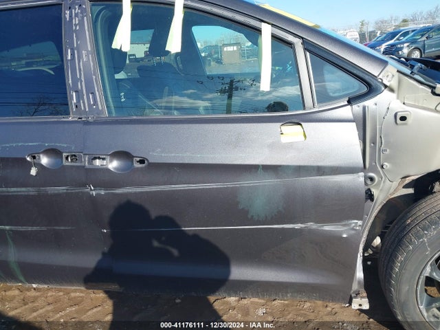 2C4RC1BG5MR560977 Chrysler Pacifica Touring L