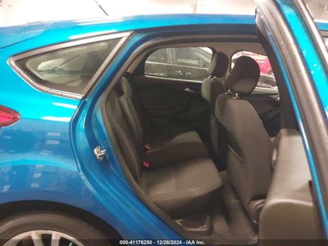 1FADP3K23FL313845 Ford FOCUS SE