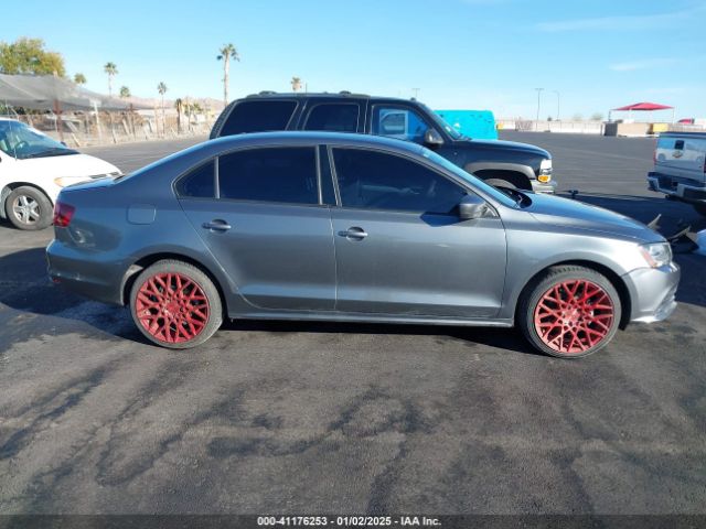 3VW2B7AJ4JM251635 Volkswagen Jetta 1.4t S