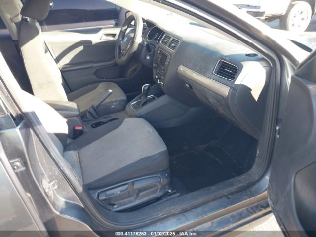 3VW2B7AJ4JM251635 Volkswagen Jetta 1.4t S