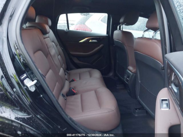 SJKCH5CR5JA045229 Infiniti Qx30 Premium