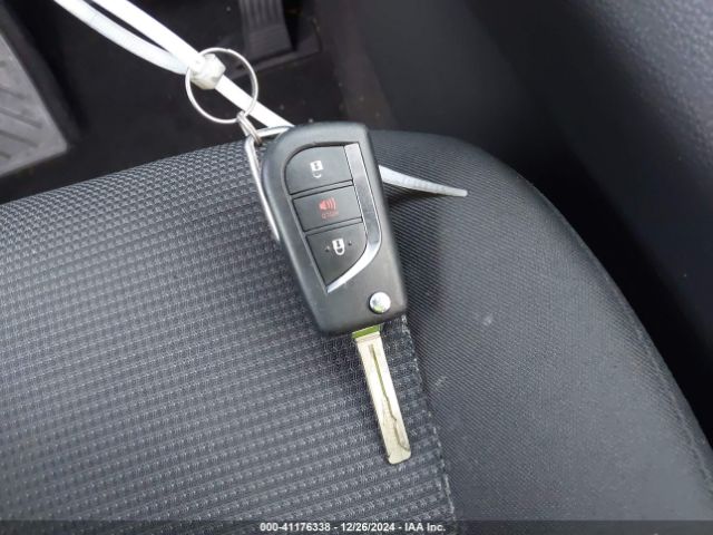 JTMH1RFV7KD021284 Toyota RAV4 LE