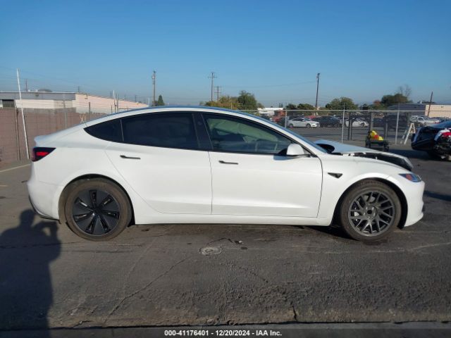 5YJ3E1EA0RF826237 Tesla MODEL 3
