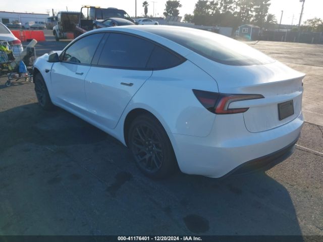 5YJ3E1EA0RF826237 Tesla MODEL 3