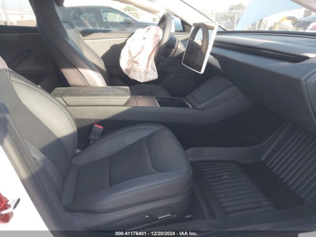 5YJ3E1EA0RF826237 Tesla MODEL 3