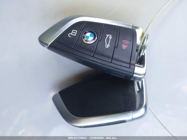 BMW X1 Xdrive28i 2016 WBXHT3Z37G4A49357 Image 11