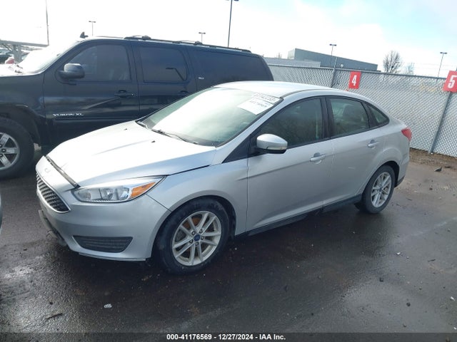 Ford FOCUS SE 2017 1FADP3F29HL284560 Image 2