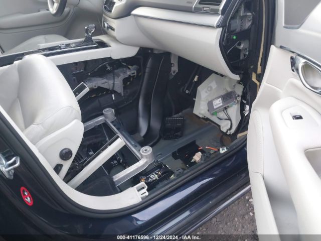 YV4102XK2G1084878 Volvo Xc90 T5 Momentum