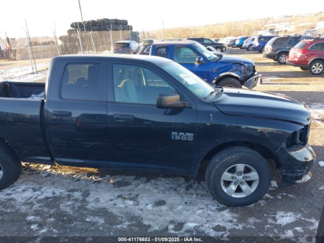 1C6RR7FG5HS508854 RAM 1500 Express  4x4 6'4 Box