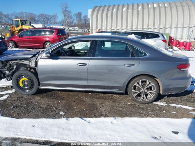 1VWSA7A31NC001667 Volkswagen Passat 2.0t Se