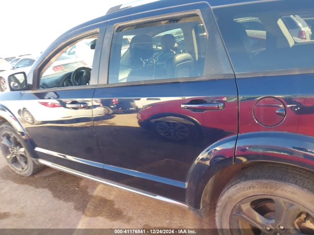 Dodge Journey Crossroad 2018 3C4PDCGGXJT501005 Image 15