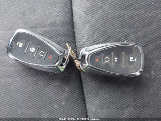 3GNCJPSB9JL417453 Chevrolet Trax Lt