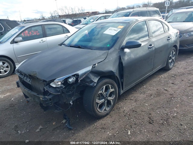 KIA Forte Lxs 2019 3KPF24AD0KE030431 Image 2