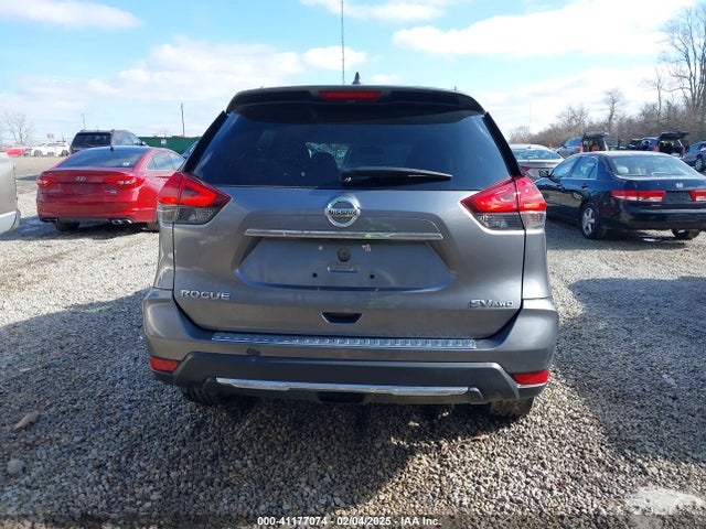 Nissan ROGUE SV 2017 5N1AT2MV5HC865579 Image 17