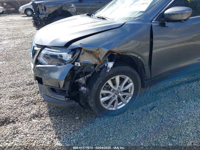 Nissan ROGUE SV 2017 5N1AT2MV5HC865579 Image 6