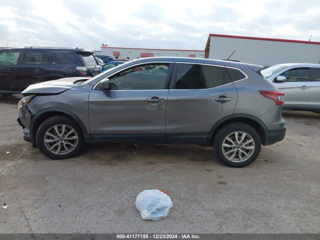 JN1BJ1CV9LW260744 Nissan Rogue Sport S Fwd Xtronic Cvt