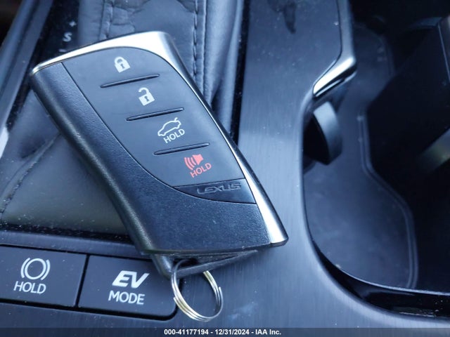 58AEA1C12RU045433 Lexus Es 300h Luxury