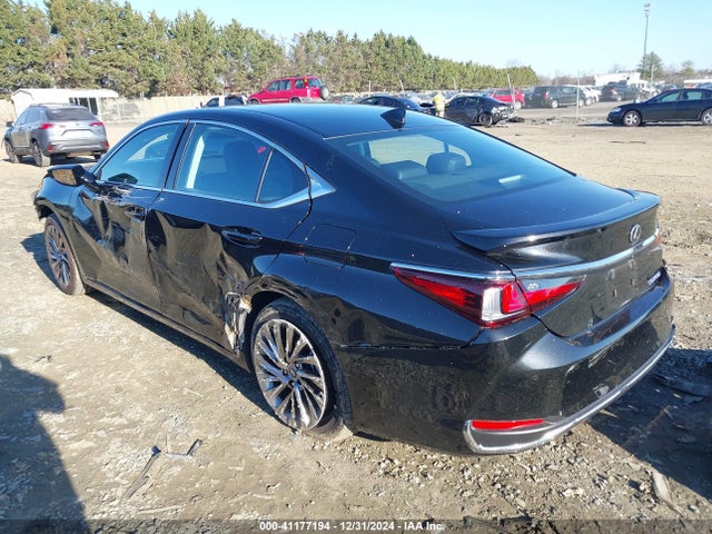 58AEA1C12RU045433 Lexus Es 300h Luxury