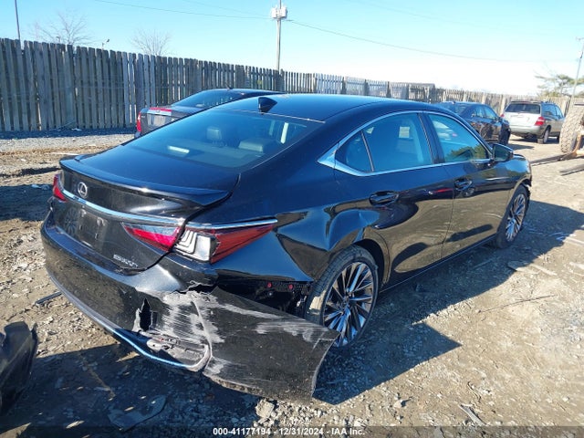 58AEA1C12RU045433 Lexus Es 300h Luxury