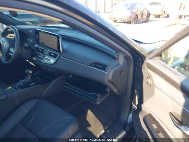 58AEA1C12RU045433 Lexus Es 300h Luxury