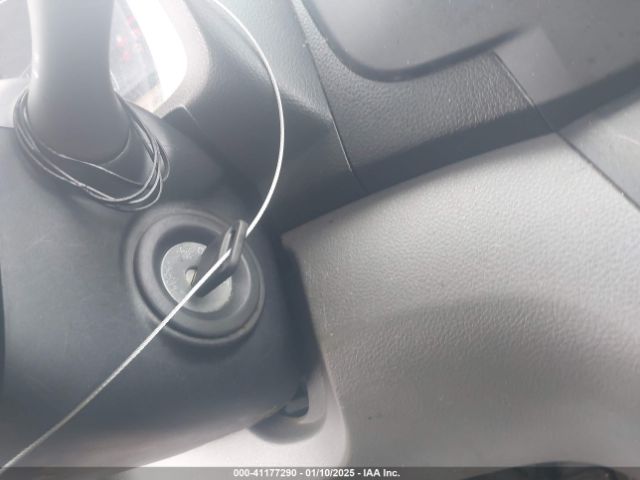 3N6CM0KN4HK708196 Nissan Nv200 S