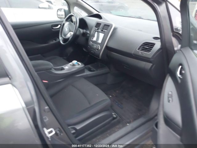 1N4AZ0CP3FC305704 Nissan LEAF S