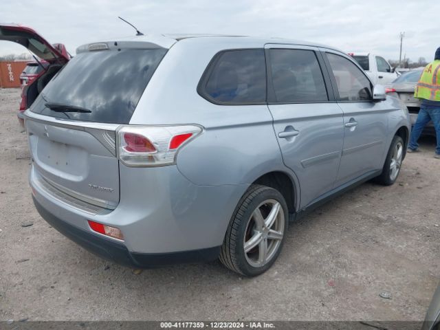 JA4AD3A35EZ018199 Mitsubishi Outlander Se