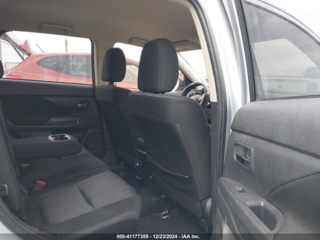 JA4AD3A35EZ018199 Mitsubishi Outlander Se