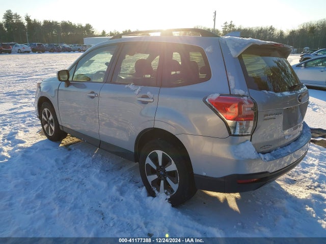 JF2SJAGC1JH463460 Subaru Forester 2.5i Premium