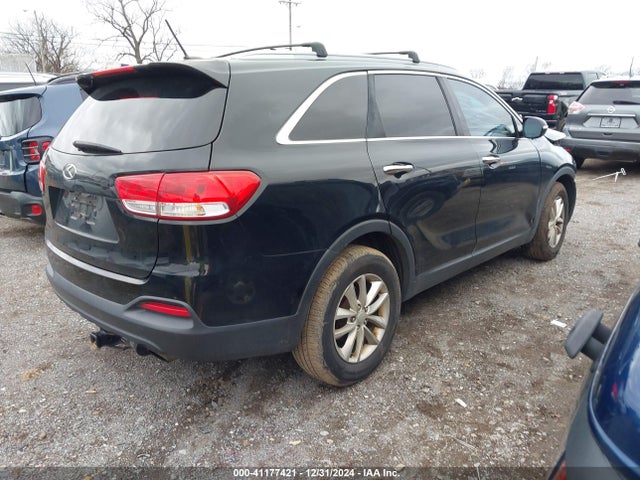5XYPGDA53GG111707 KIA Sorento 3.3l Lx