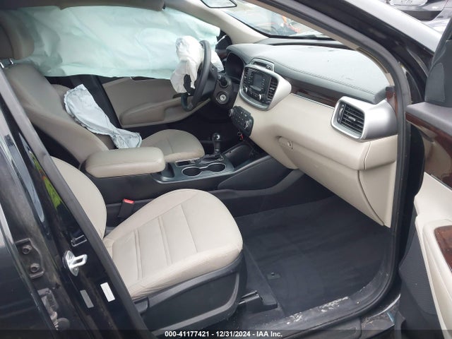 5XYPGDA53GG111707 KIA Sorento 3.3l Lx