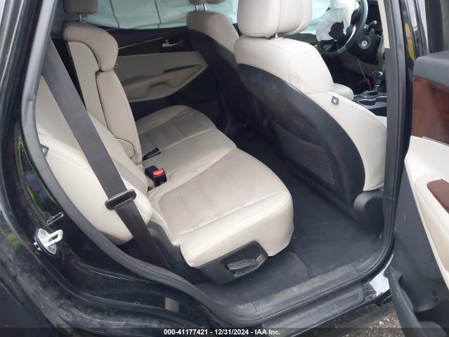 5XYPGDA53GG111707 KIA Sorento 3.3l Lx