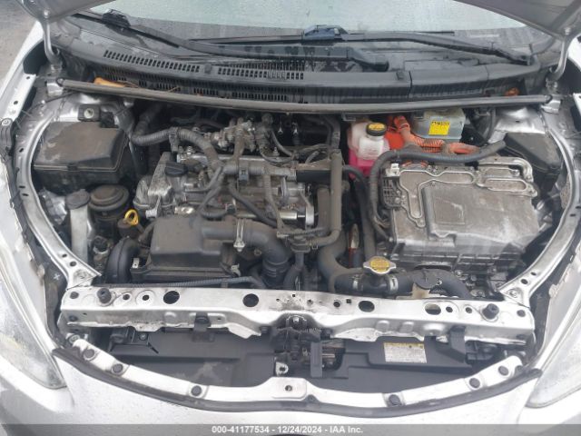 JTDKDTB39F1101482 Toyota Prius C One