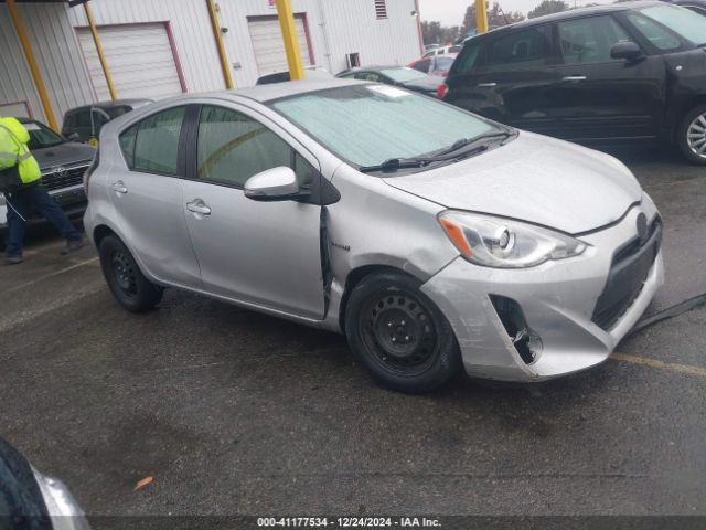 JTDKDTB39F1101482 Toyota Prius C One