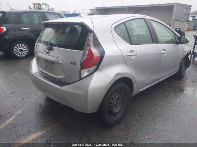 JTDKDTB39F1101482 Toyota Prius C One