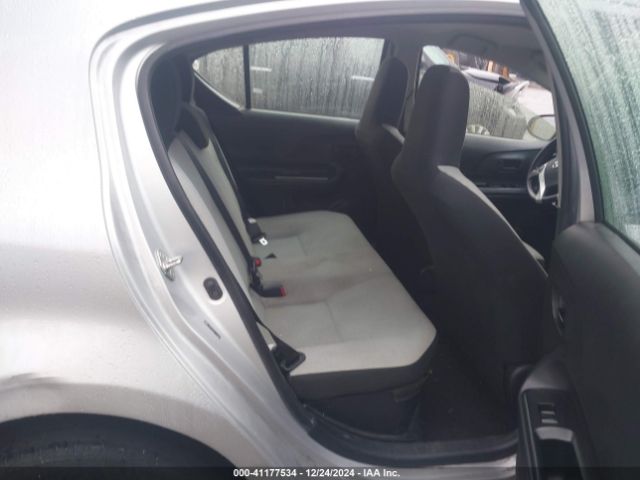 JTDKDTB39F1101482 Toyota Prius C One
