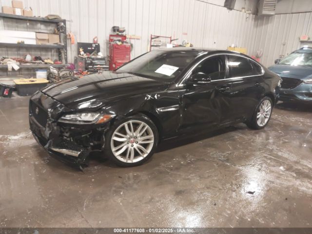 SAJBJ4BVXHCY38196 Jaguar Xf 35t Premium