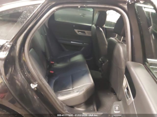 SAJBJ4BVXHCY38196 Jaguar Xf 35t Premium
