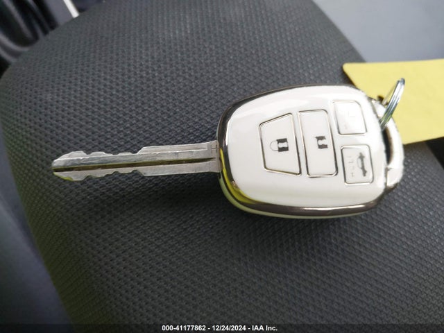 Toyota COROLLA LE 2016 2T1BURHE4GC648443 Image 11
