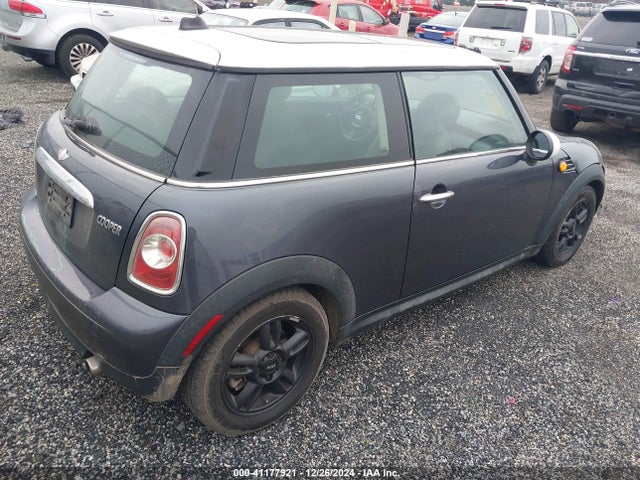 2012 MINI COOPER WMWSU3C56CT184687 Photo 3