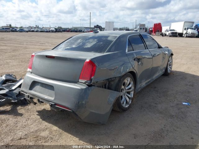 2019 CHRYSLER 300 2C3CCAAG0KH651296 Photo 3